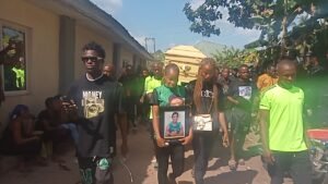 Tears In Ikwuano, As Chibueze Cokey's Body (Onye Ball) Returns To Mother Earth (See Photos + Video) 4 The remains of late Chibueze Cokey (aka. Onye Ball) being taken for interment.